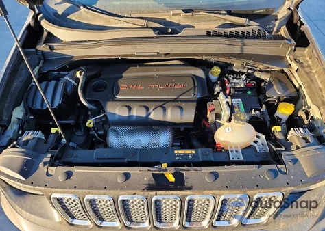 2020 Jeep Renegade Latitude из США, поврежденный, VIN ZACNJABB8LPL62919